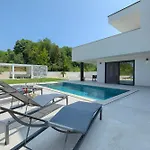 Laura By Istra Vacation