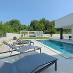 Laura By Istra Vacation Villa
