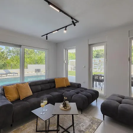 Villa Laura Ližnjan