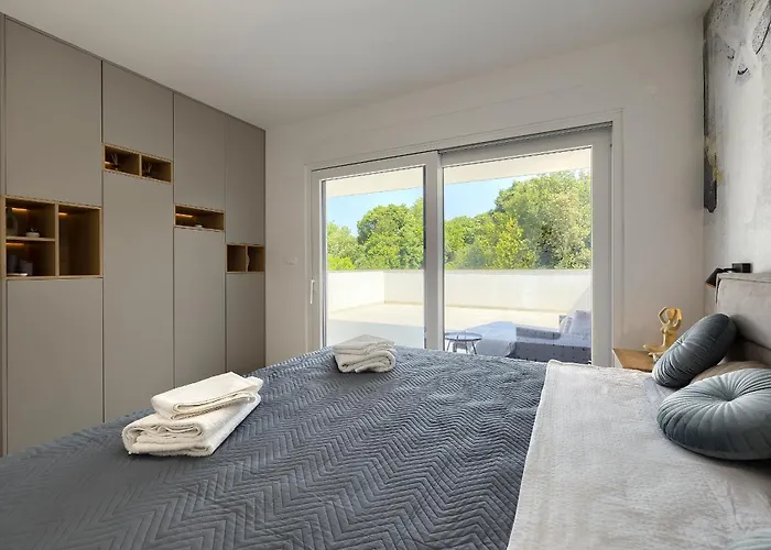 Laura By Istra Vacation Villa Ližnjan