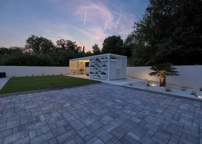 Laura By Istra Vacation Villa