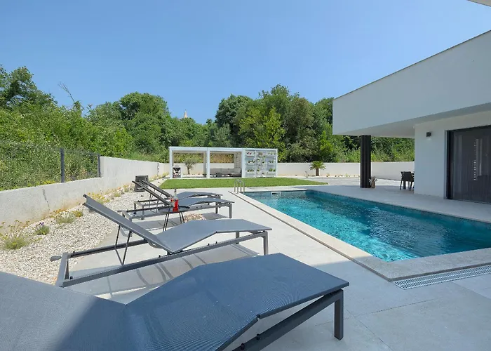 Laura By Istra Vacation Villa