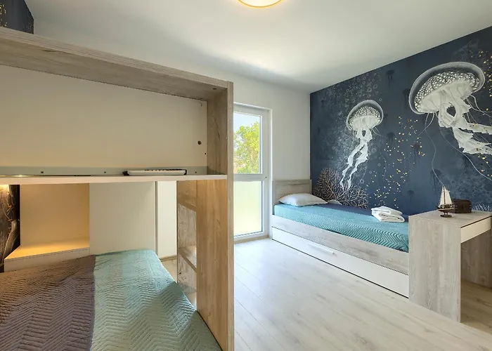 Laura וילה Ližnjan