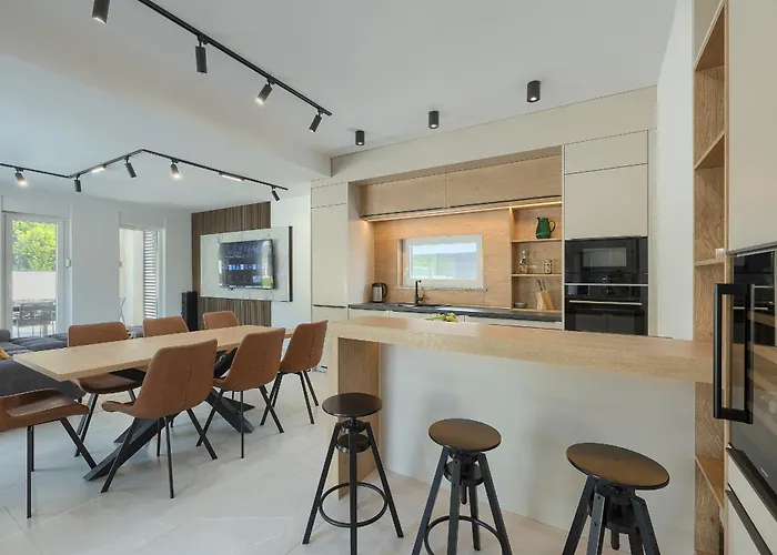 Laura By Istra Vacation Villa *