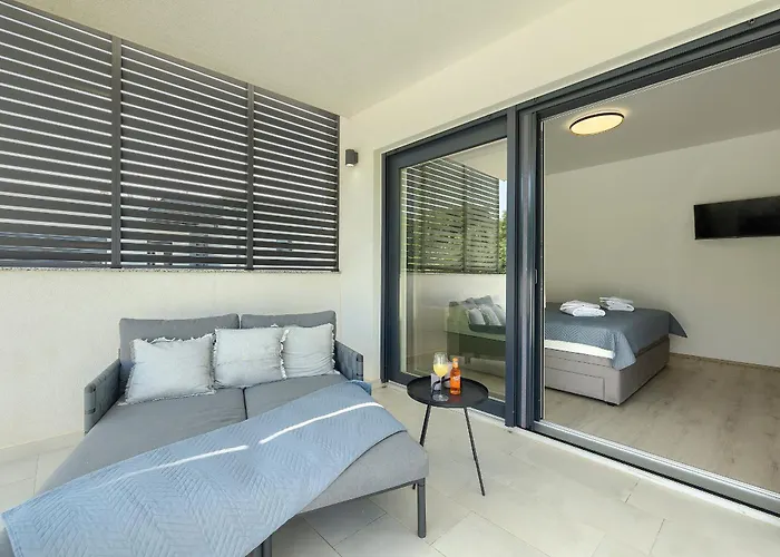 Laura By Istra Vacation *