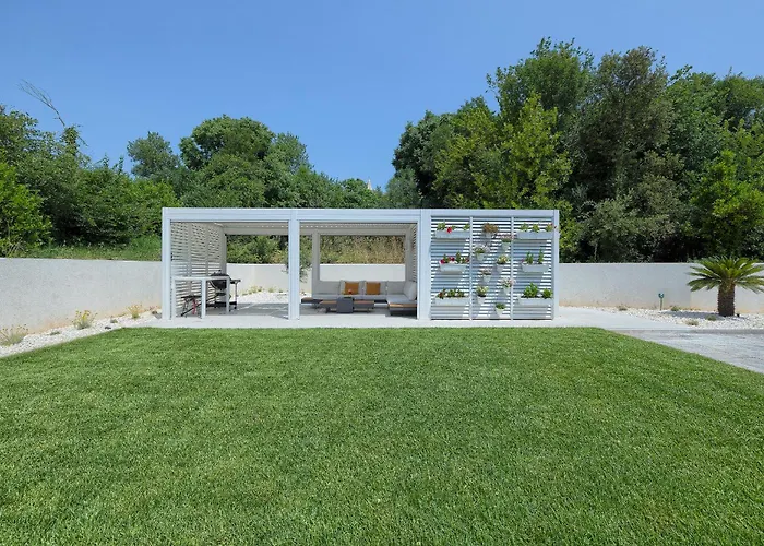 Laura By Istra Vacation *